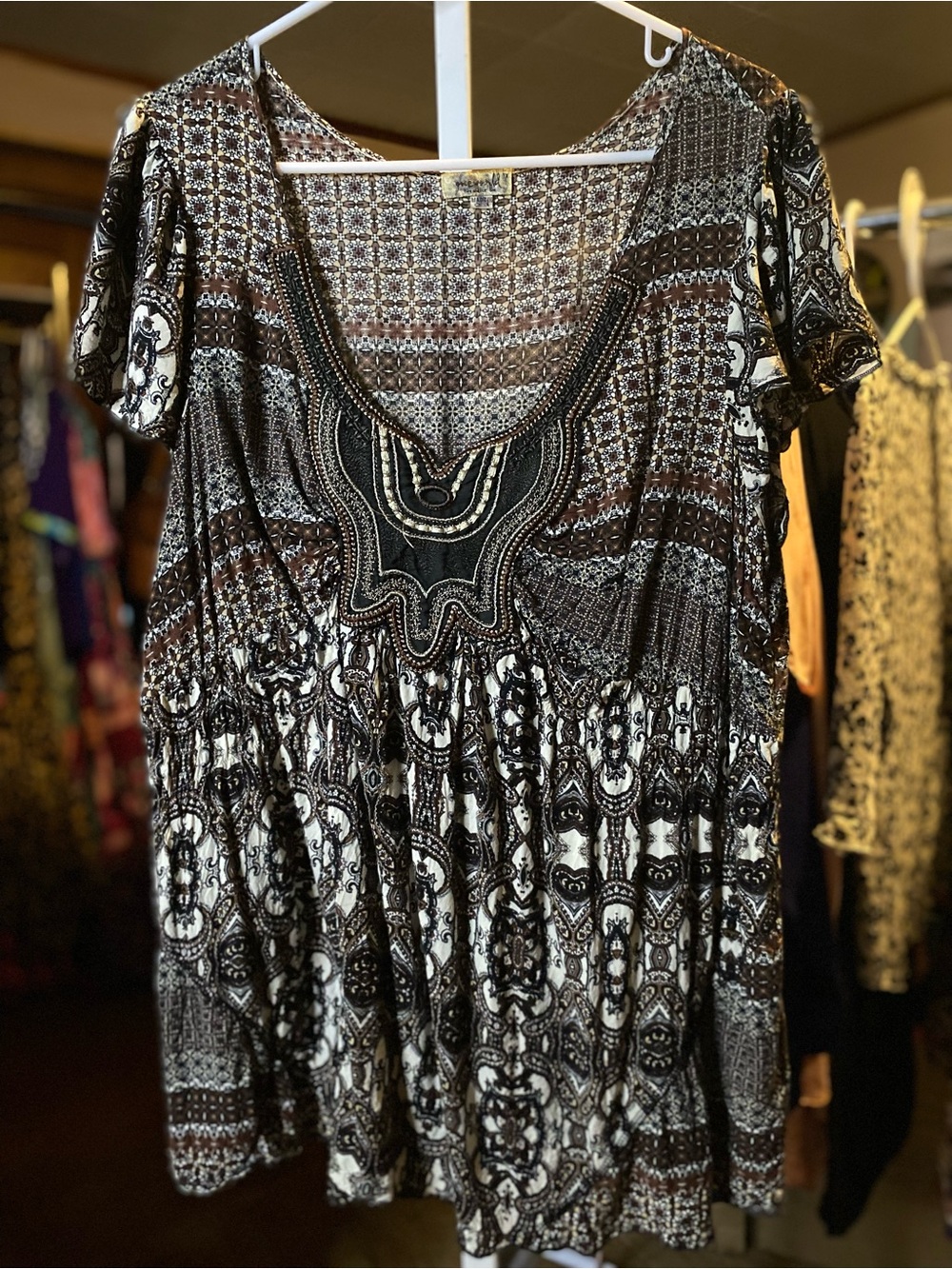 ONE WORLD Black and White Boho Scoop Neck Blouse